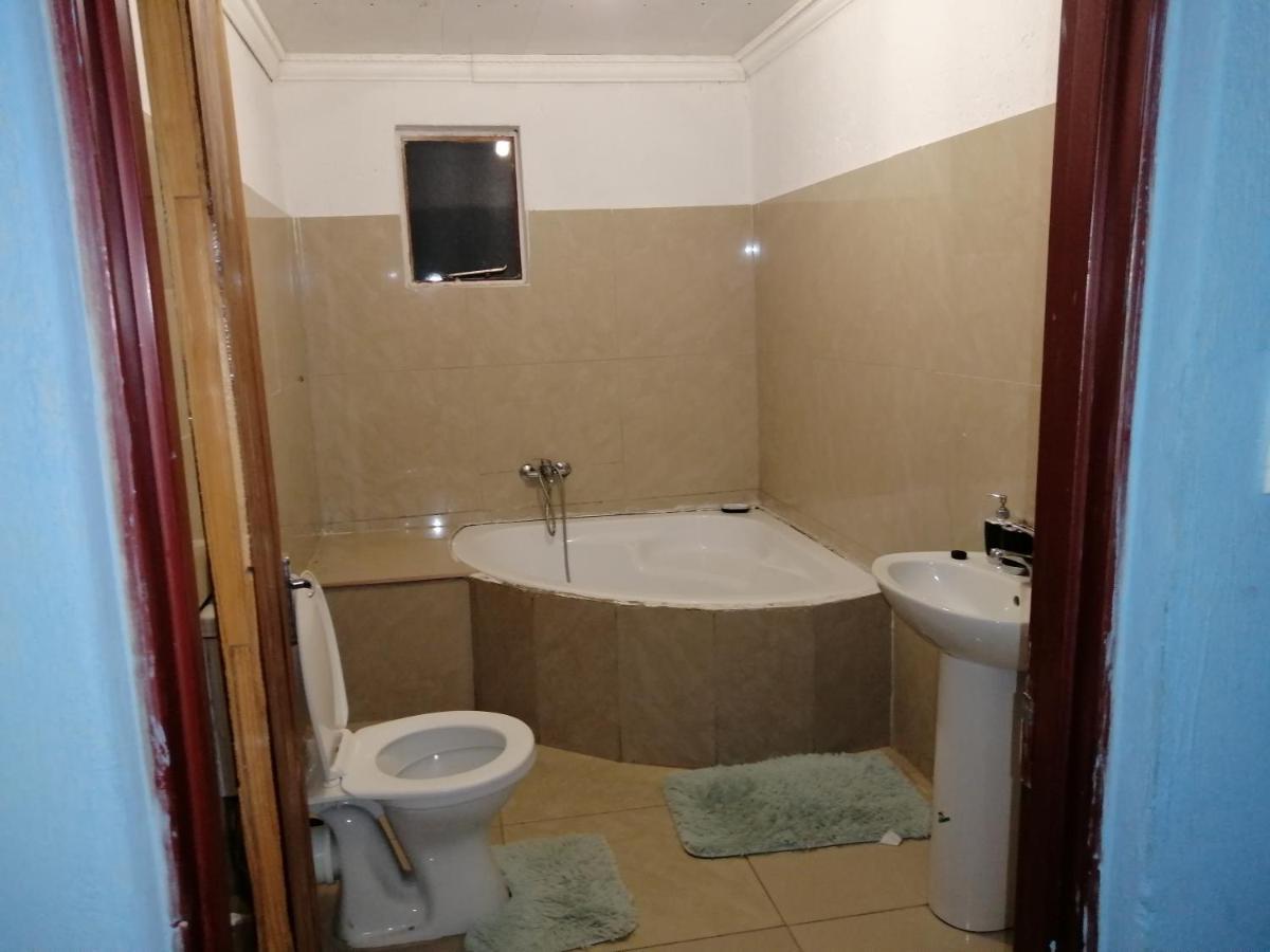 Moholoholo Lodge Acornhoek Екстер'єр фото
