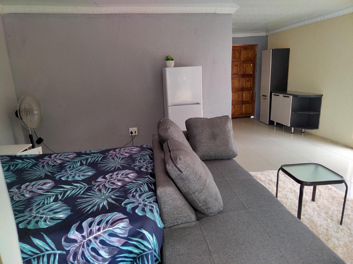 Moholoholo Lodge Acornhoek Екстер'єр фото