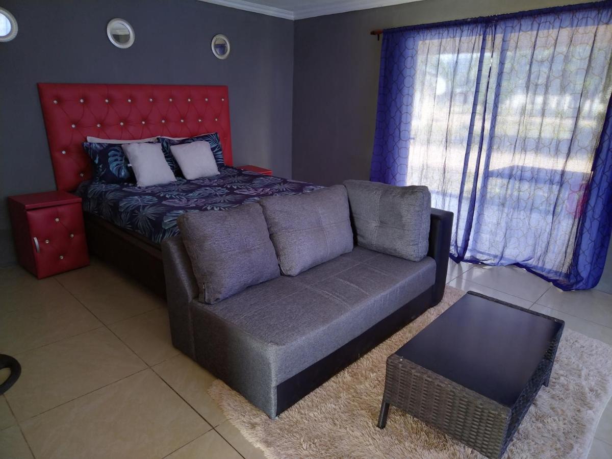 Moholoholo Lodge Acornhoek Екстер'єр фото